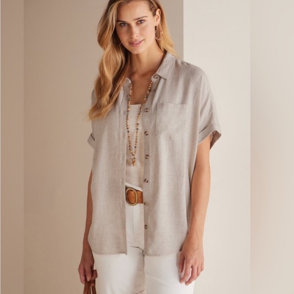 Women's Beige Button-Up Top - Picture 1 of 4